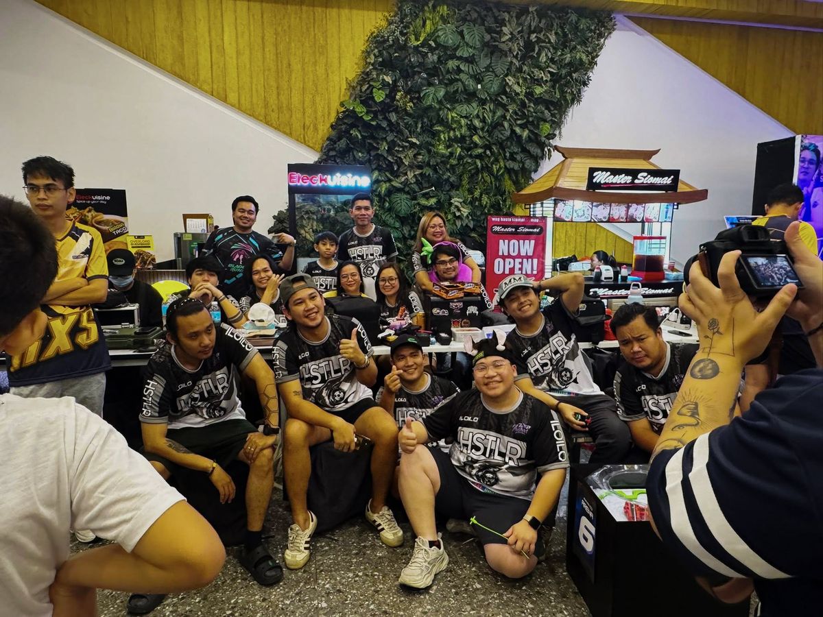 Blader squad at a meet